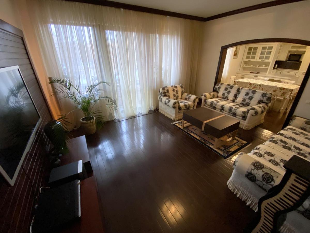 Pieno Piano Hotel Ривне Екстериор снимка