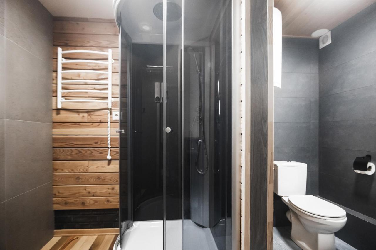 Pieno Piano Hotel Ривне Екстериор снимка