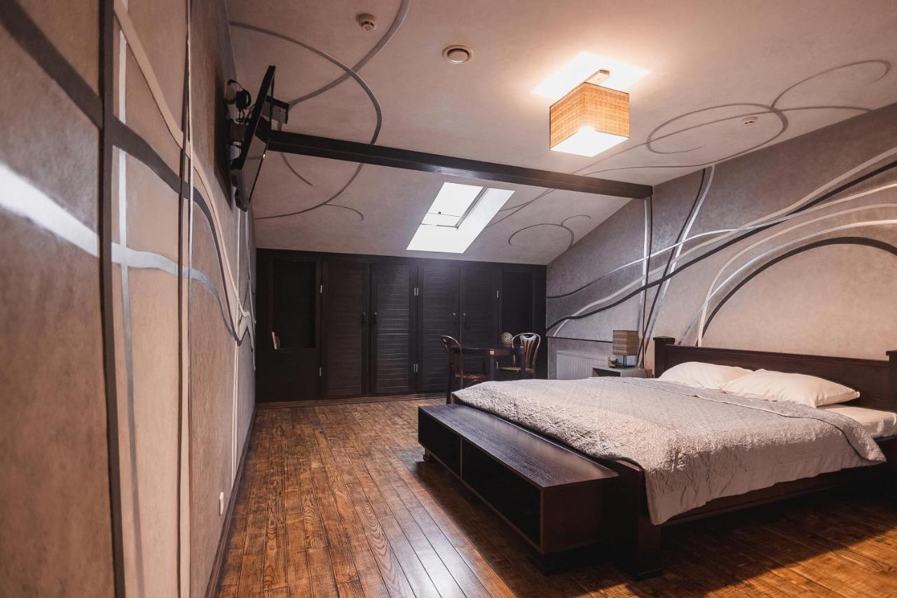 Pieno Piano Hotel Ривне Екстериор снимка